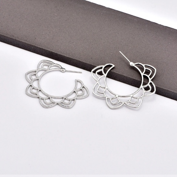 Boho Indie Floral Layered Hoop Gold/Silver Earring - Picture 7 of 7